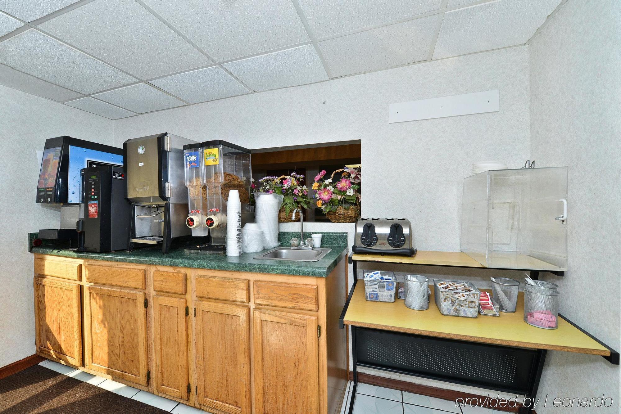 Towneplace Suites By Marriott Greensboro Coliseum Area Restoran foto