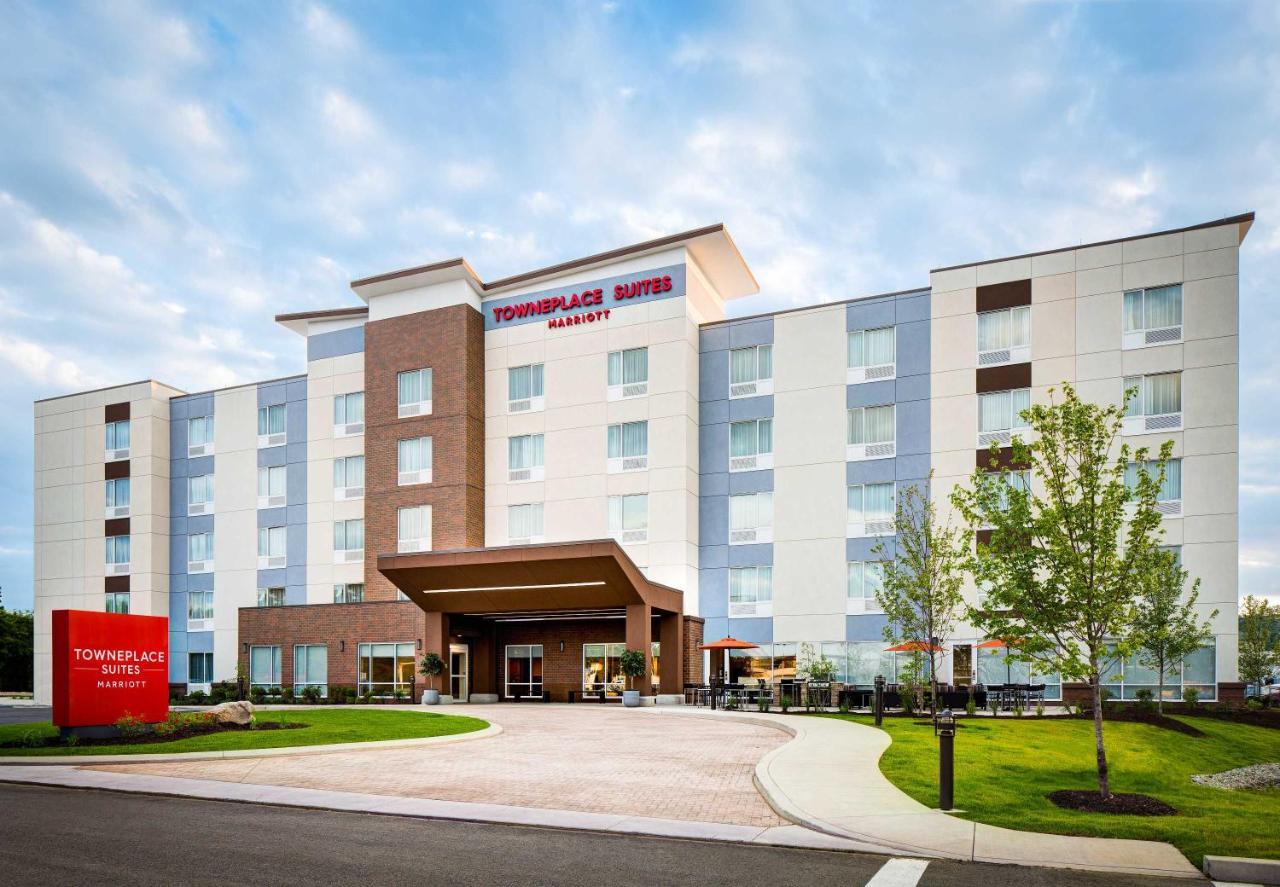 Towneplace Suites By Marriott Greensboro Coliseum Area Bagian luar foto